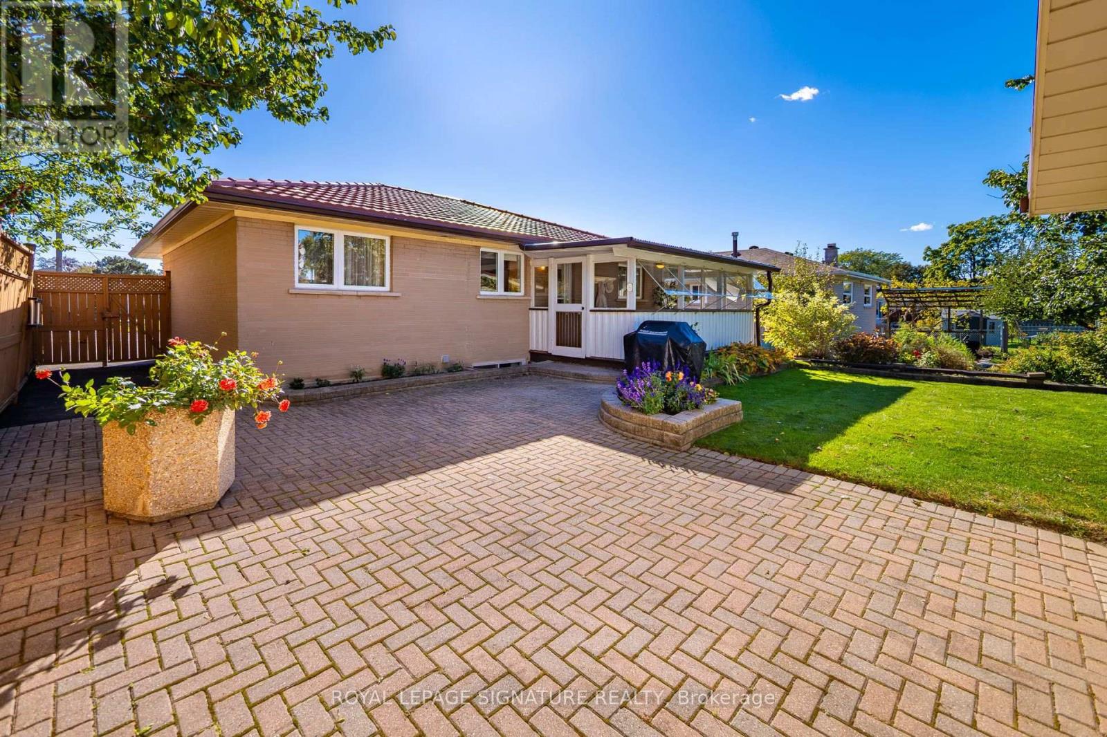 28 CANDLEWOOD CRESCENT - 34