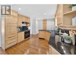Family room - 28 Candlewood Crescent, Toronto, ON M3J1G8 Photo 11