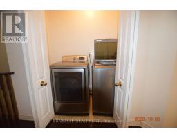 5709 Volpe Avenue, Mississauga, ON L5V3A5 Photo 21