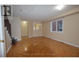 Kitchen - 5709 Volpe Avenue, Mississauga, ON L5V3A5 Photo 9