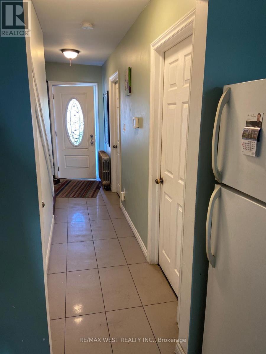 10 FAIRBANK AVENUE - 3