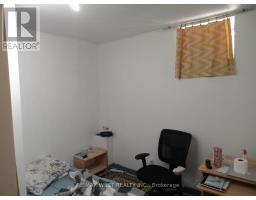 10 Fairbank Avenue, Toronto, ON M6E3Y4 Photo 18