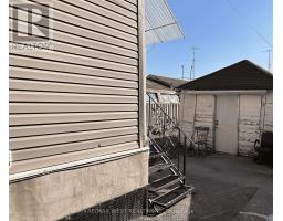 10 Fairbank Avenue, Toronto, ON M6E3Y4 Photo 25