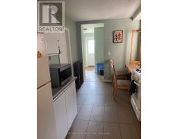 10 Fairbank Avenue, Toronto, ON M6E3Y4 Photo 7