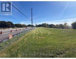 B&c - 1108 Pembroke Street E, Laurentian Valley, ON K8A7R5 Photo 6