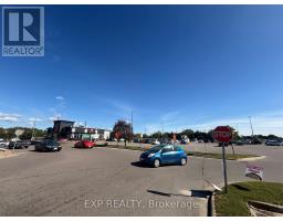 B&c - 1108 Pembroke Street E, Laurentian Valley, ON K8A7R5 Photo 8