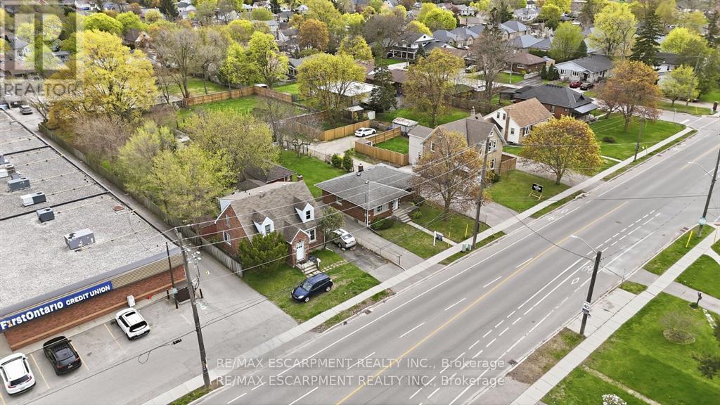 113 North Park Street, Brantford, ON photo 3
