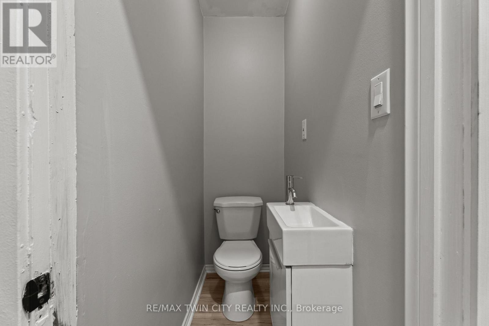 88 Gage Avenue South, Hamilton, ON photo 16
