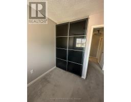 28 - 250 Magnolia Drive, Hamilton, ON L9C6M3 Photo 12