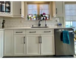 Kitchen/Dining room - 37 Guy Street, Shediac, NB E4P0L5 Photo 10
