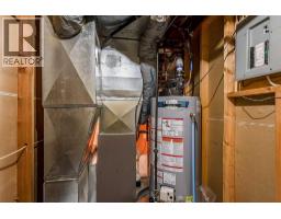 77 9 Street Ne, Medicine Hat, AB T1A5S1 Photo 25