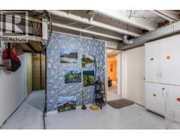 77 9 Street Ne, Medicine Hat, AB T1A5S1 Photo 24