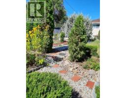 77 9 Street Ne, Medicine Hat, AB T1A5S1 Photo 29