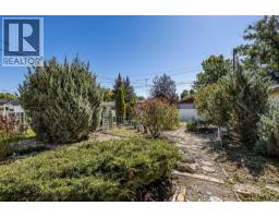 77 9 Street Ne, Medicine Hat, AB T1A5S1 Photo 34