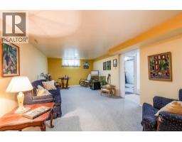 77 9 Street Ne, Medicine Hat, AB T1A5S1 Photo 18