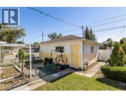77 9 Street Ne, Medicine Hat, AB T1A5S1 Photo 32