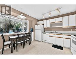 13, 123 Queensland Drive SE - photo 4