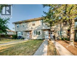 13, 123 Queensland Drive SE - photo 28