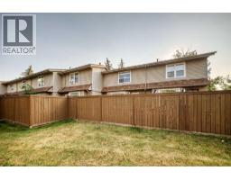 13, 123 Queensland Drive SE - photo 22