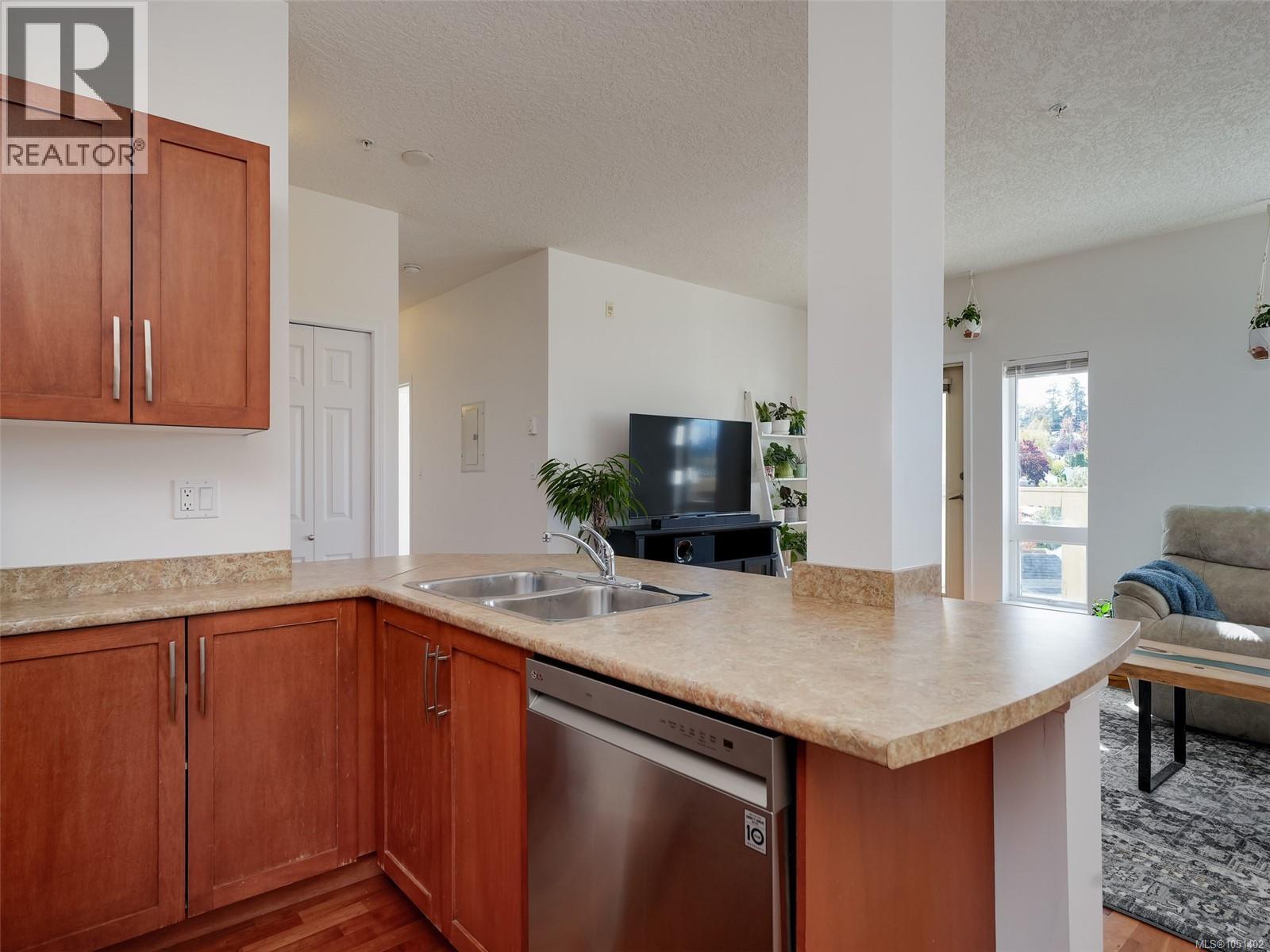 #407 1156 Colville Rd - Image 10