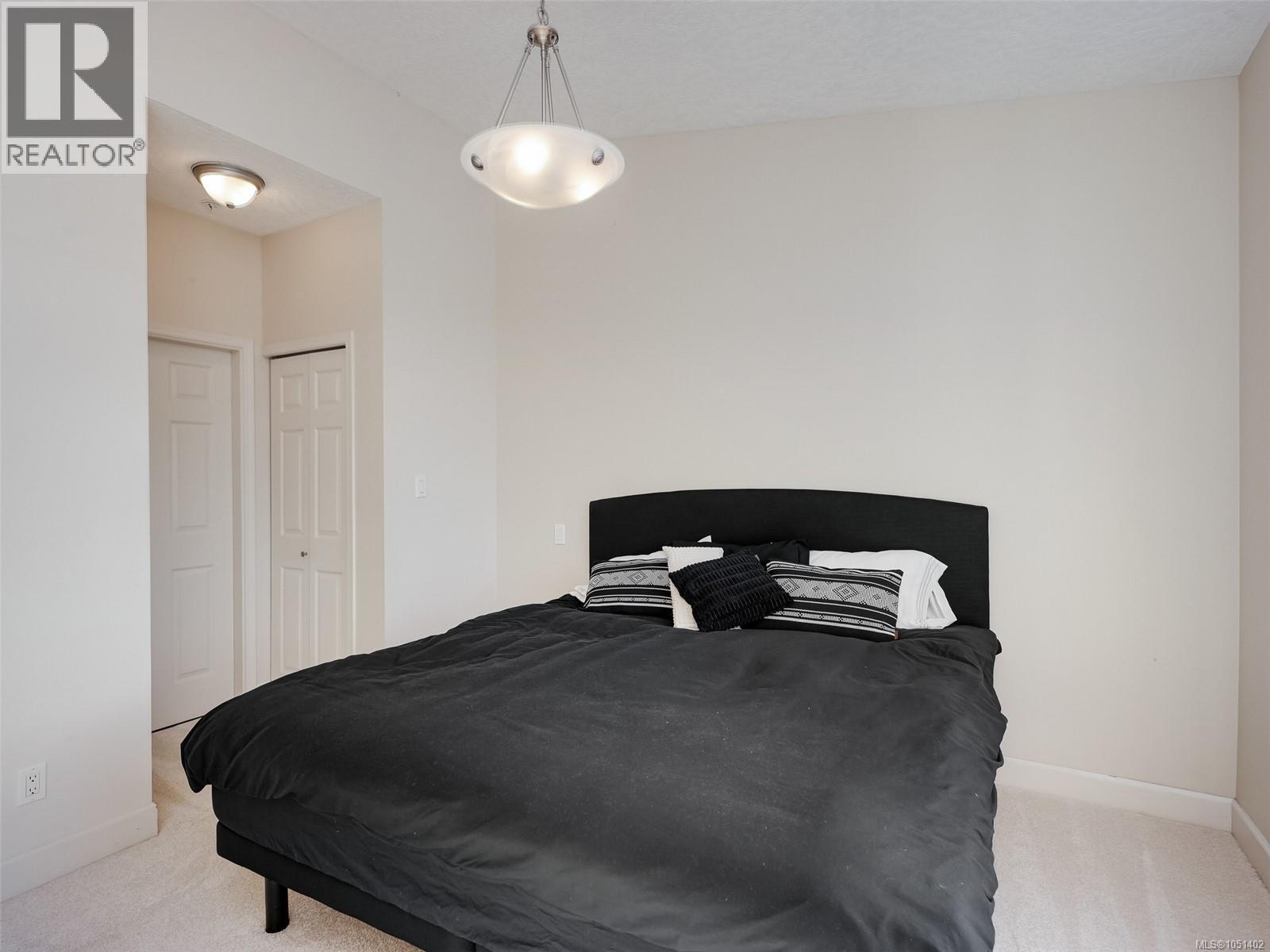 #407 1156 Colville Rd - 13