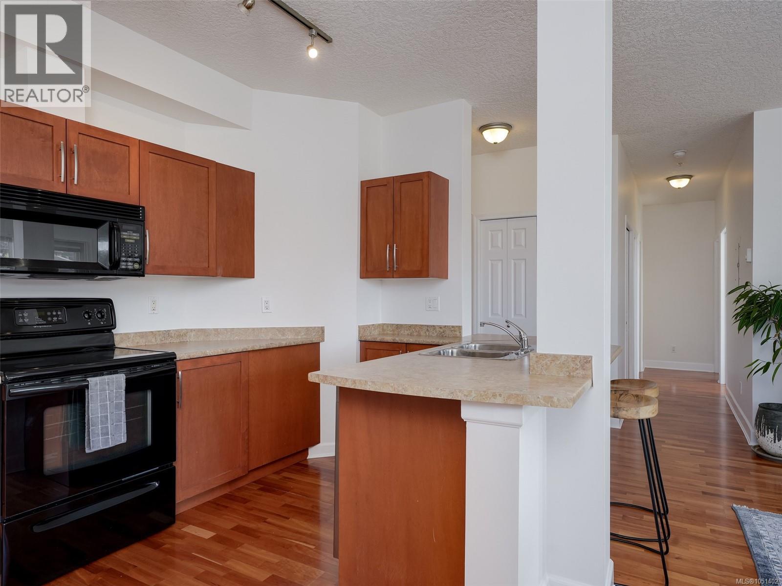 #407 1156 Colville Rd - 9