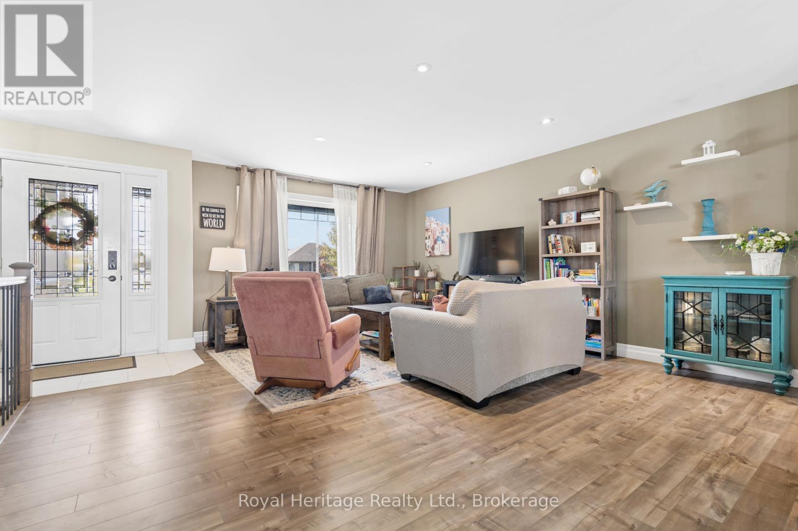 40 AMBROSIA TERRACE - 12