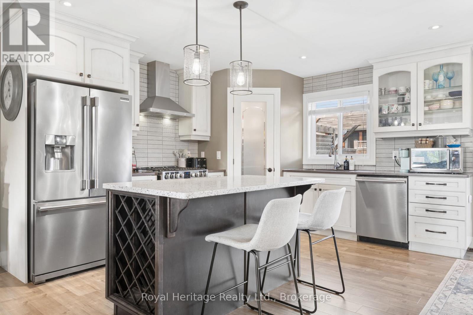 40 Ambrosia Terrace, Quinte West, ON photo 13