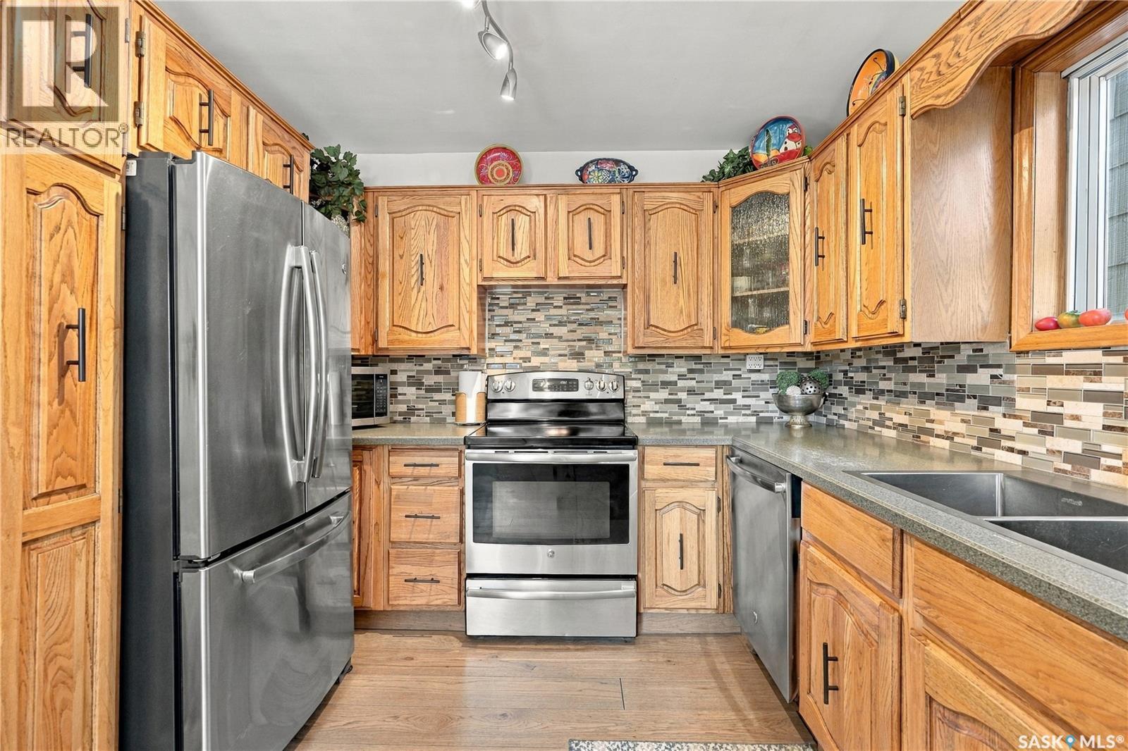 222 Smith ROAD - 16