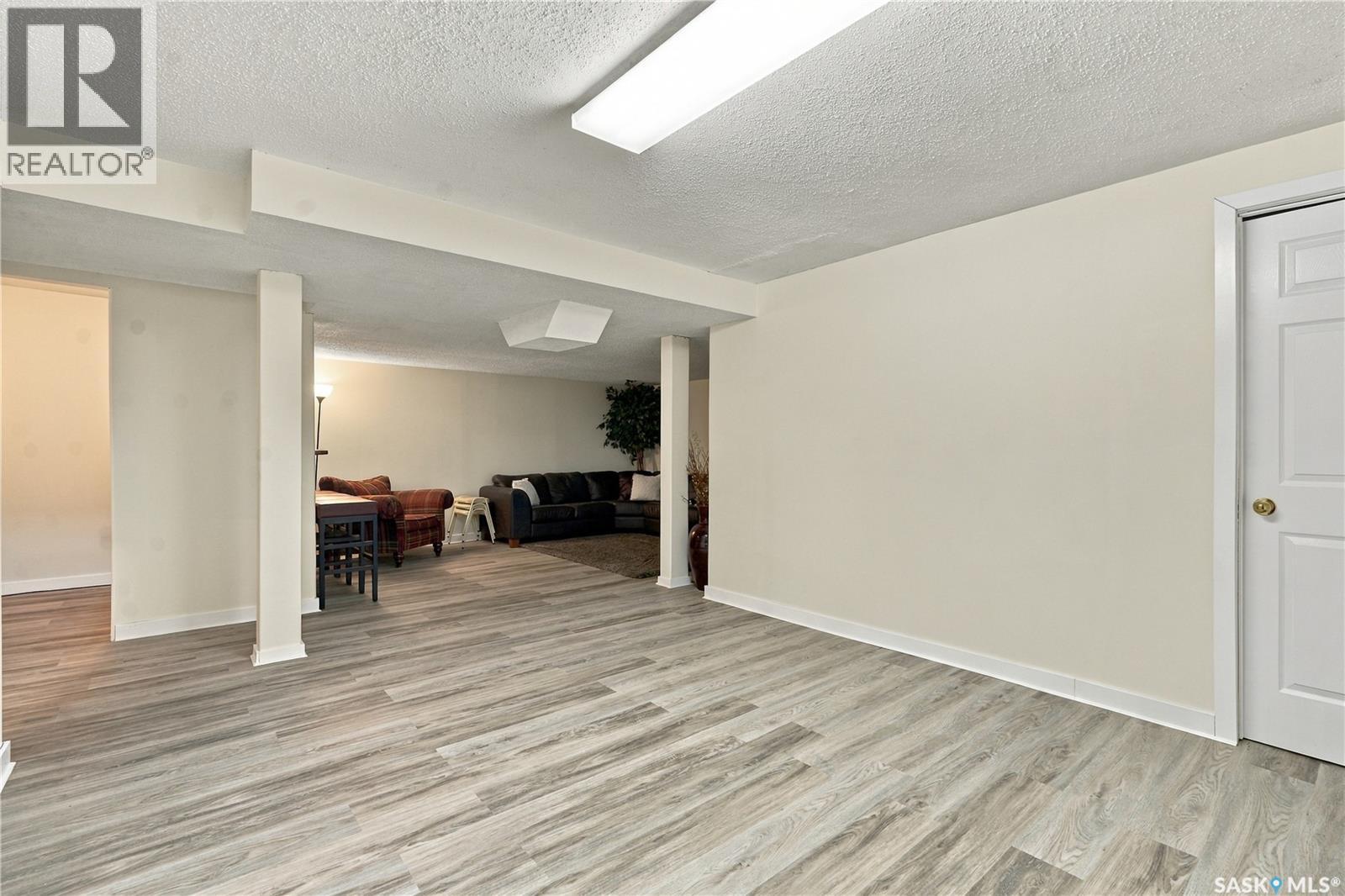 222 Smith ROAD - 36