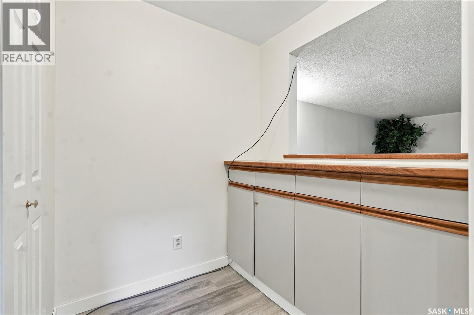 222 Smith ROAD - 40
