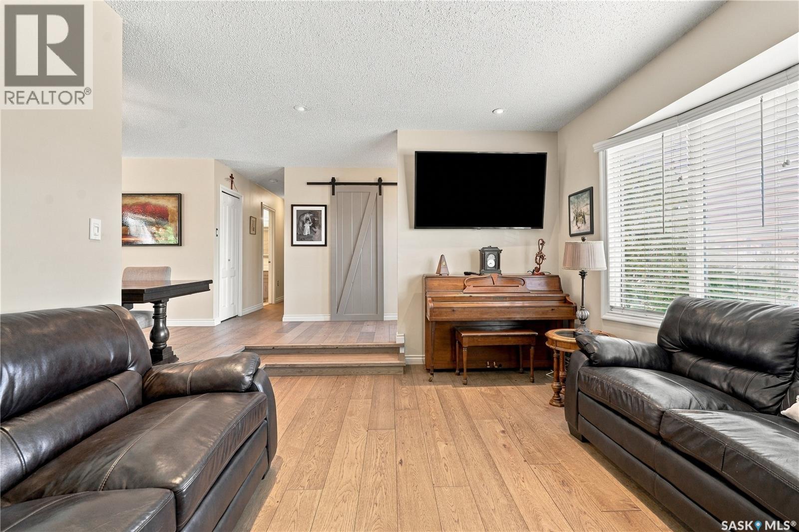 222 Smith ROAD, Saskatoon — photo 8
