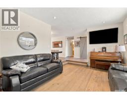 Games room - 222 Smith Road, Saskatoon, SK S7M4Z5 Photo 9
