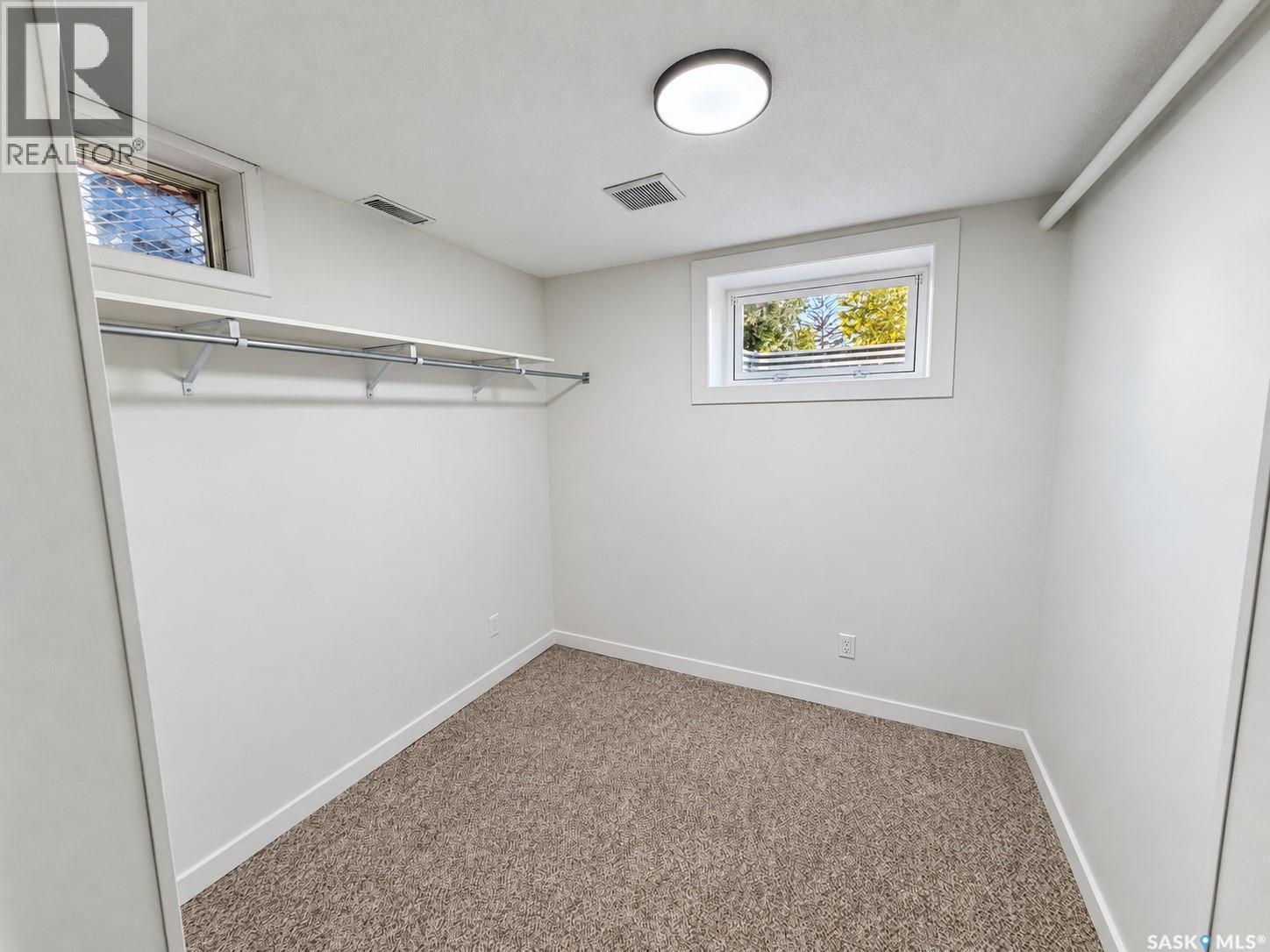 1535 Laura AVENUE - Image 20