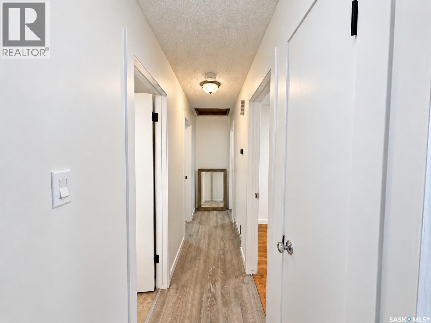 1535 Laura AVENUE - Image 6