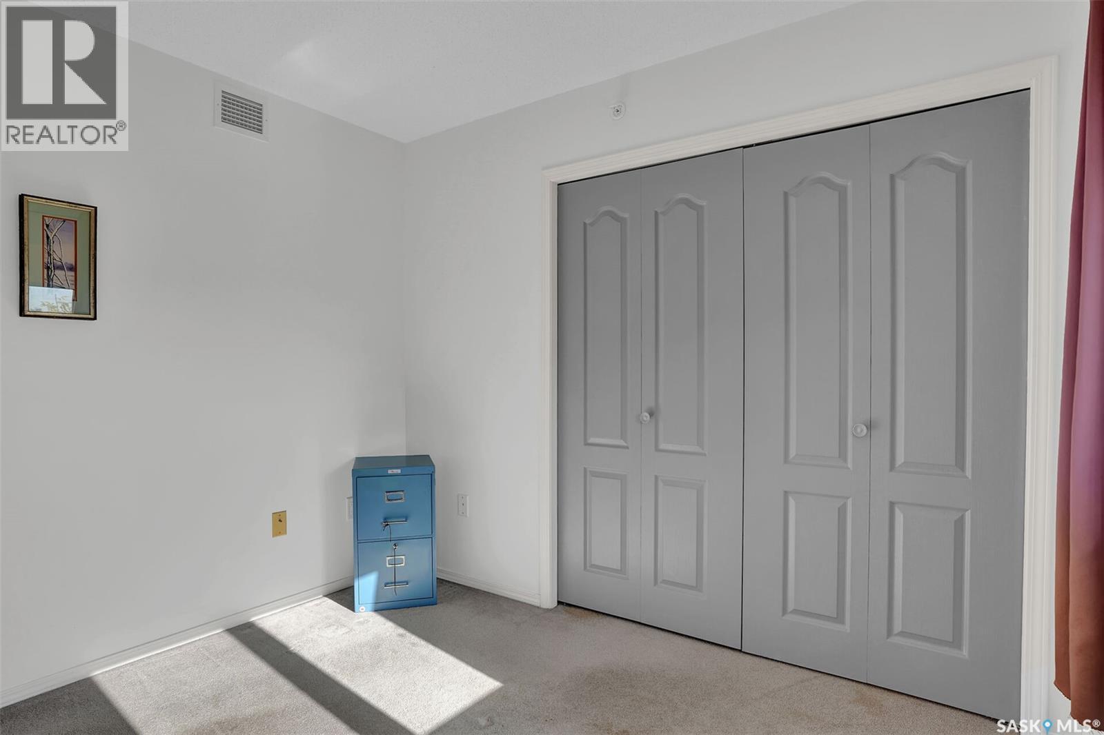 #450 3631 Albert STREET - 18