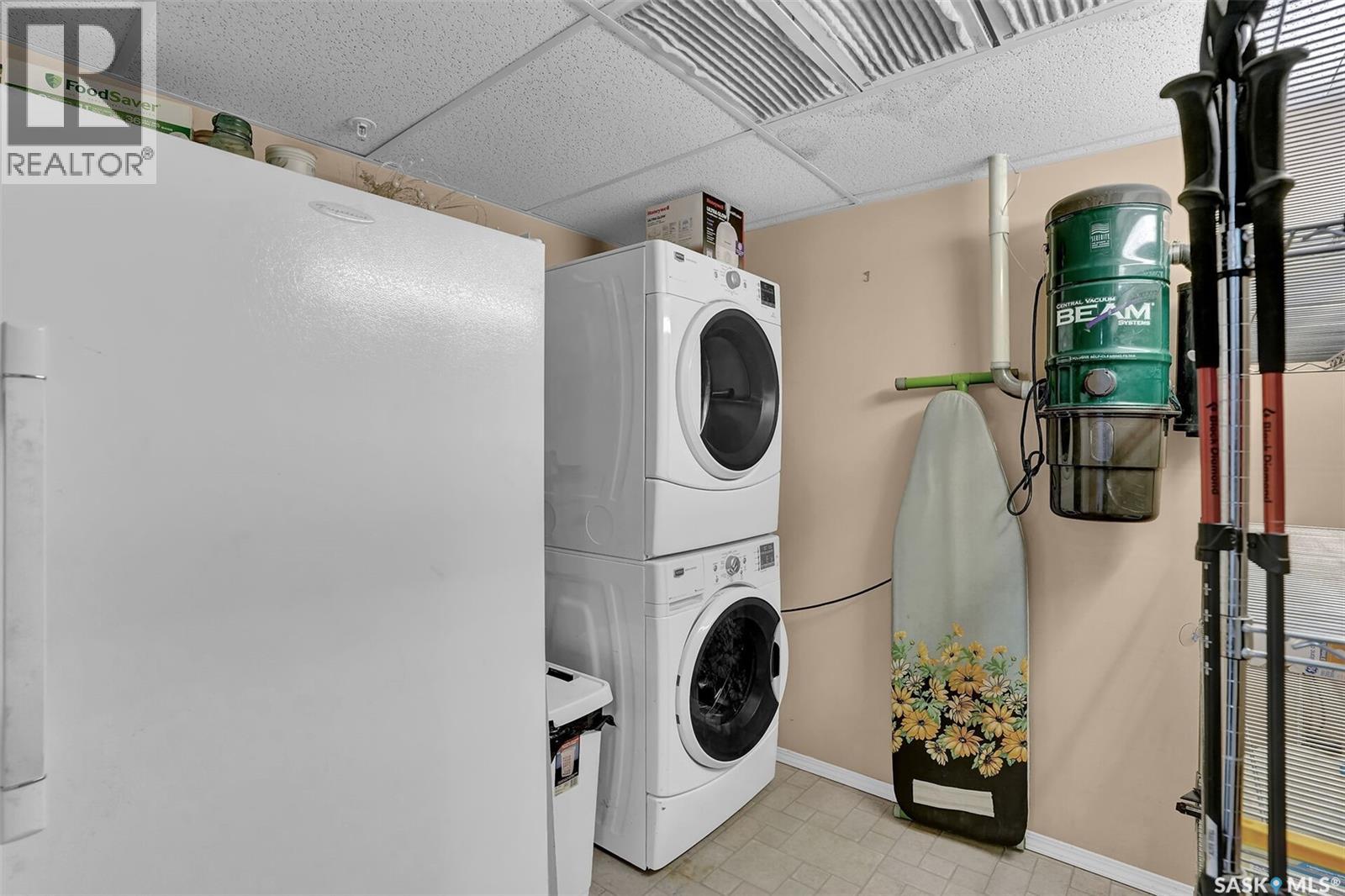 #450 3631 Albert STREET - 21
