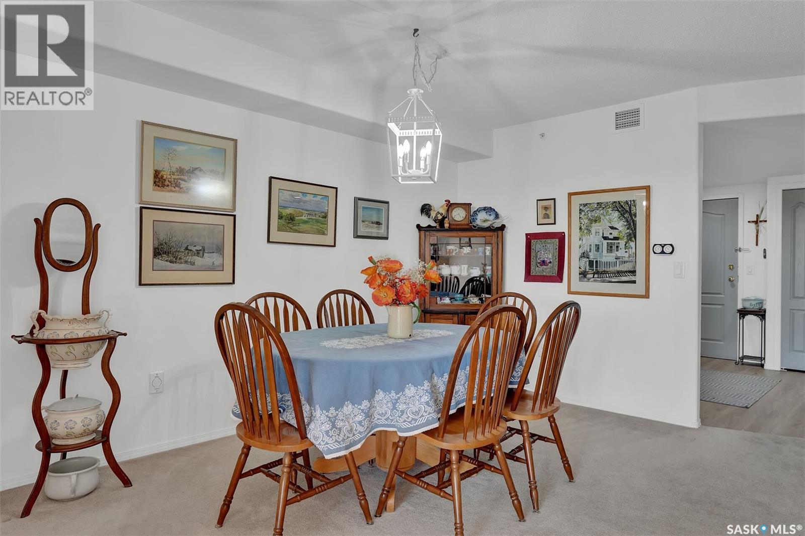 #450 3631 Albert STREET - 8