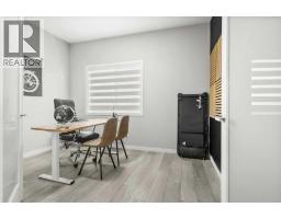 243 Silver Spruce Grove SW - photo 8
