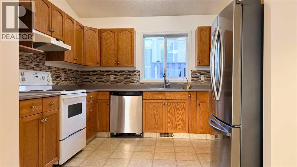 7302 104A Street - 7