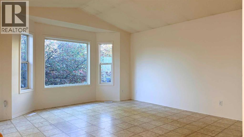 7302 104A Street - 5