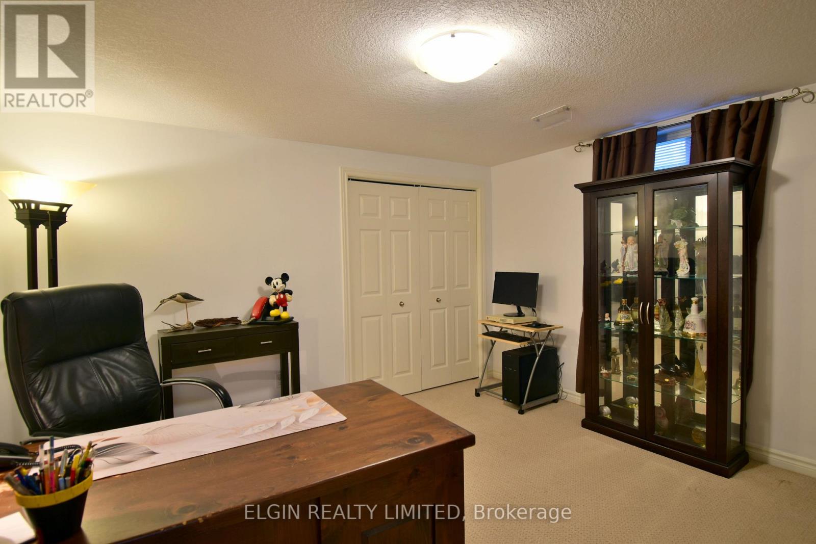 30 PEACH TREE BOULEVARD - 28
