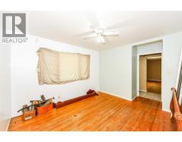 4pc Bathroom - 5911 47 Avenue, Camrose, AB T4V0G8 Photo 12