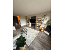#302 51 Brown St, Stony Plain, AB T7Z1P3 Photo 9