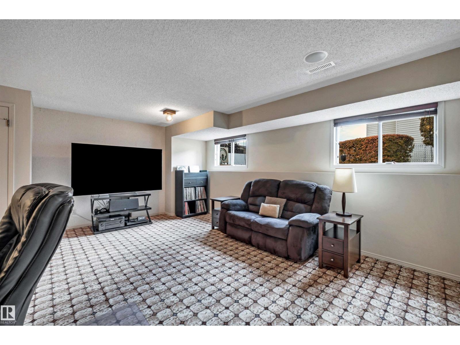 17832 93 Street NW, Lago Lindo — photo 23 of 30: Property photo