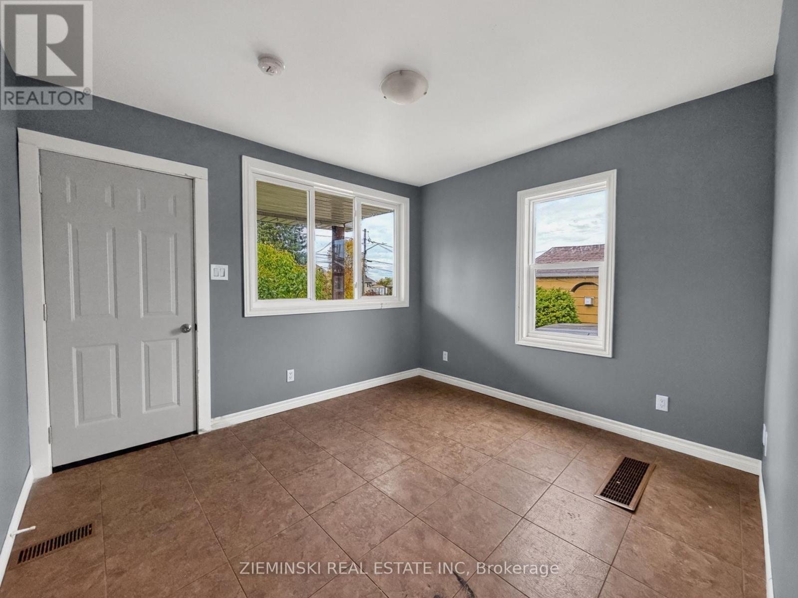 85 MARION STREET - Image 6
