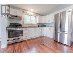 Kitchen - 105 Brunetville Road, Kapuskasing, ON P5N2G5 Photo 7