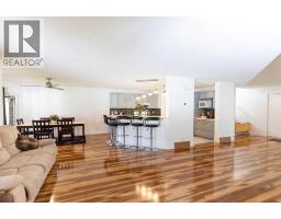 270 Somerside Park Sw, Calgary, AB T2Y3G5 Photo 16