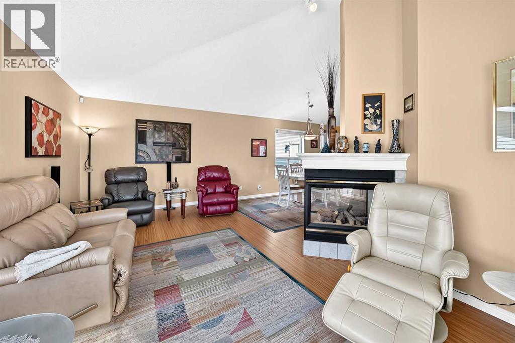 84 TUSCANY VALLEY Drive NW - 19