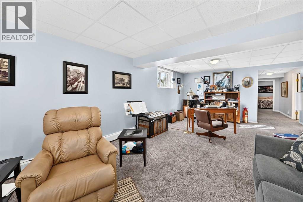 84 TUSCANY VALLEY Drive NW - Image 34